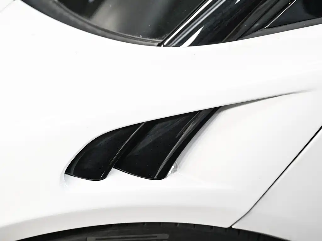 Artura 3.0 T Hybrid Standard