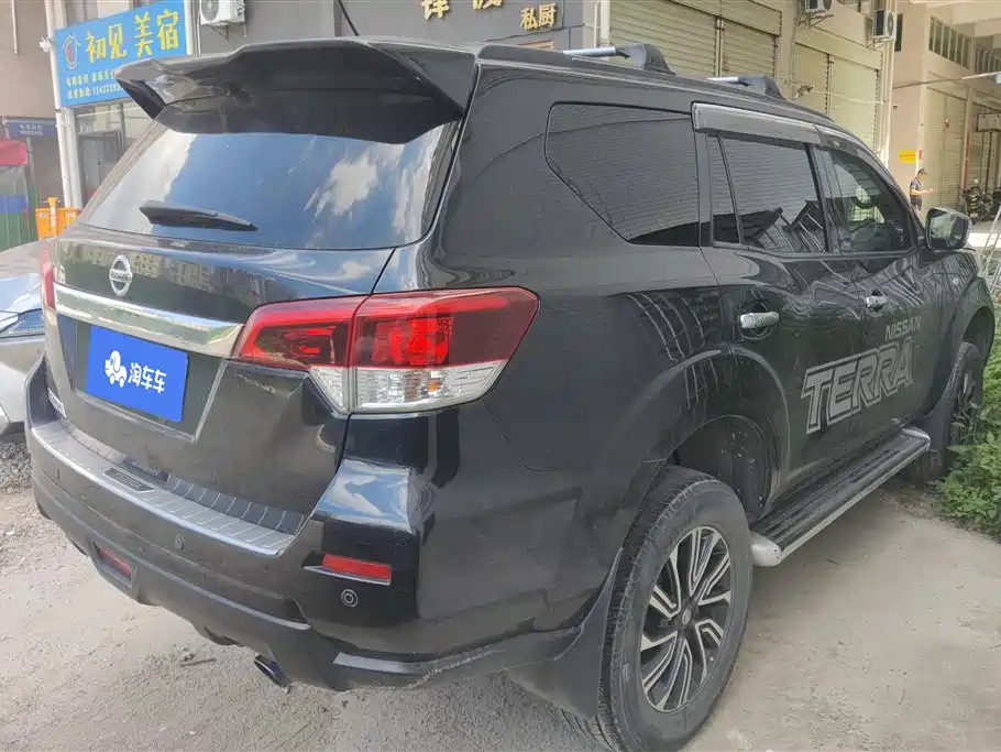 Terra 2.5 L Auto 2 WD Luxury