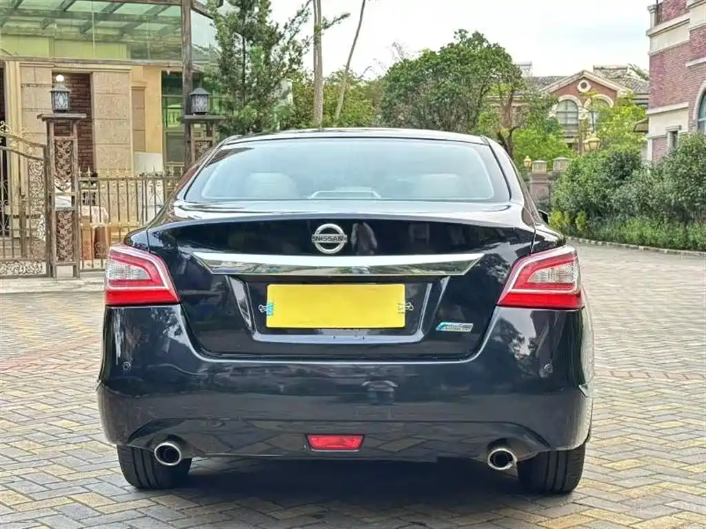 Teana 2.5 L XL Leading