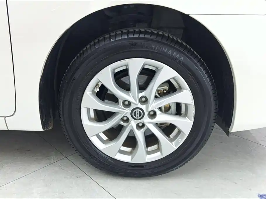 Sylphy 1.6 XV CVT Smart Enjoyment
