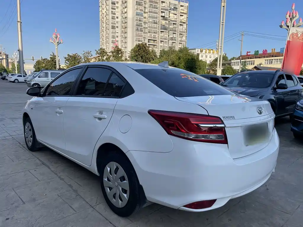 Vios 1.5 L CVT Creation