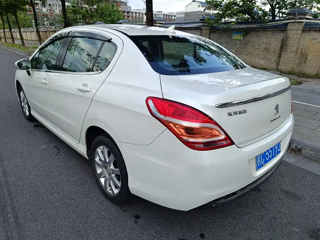 Peugeot 308 1.6 L Manual Fashion