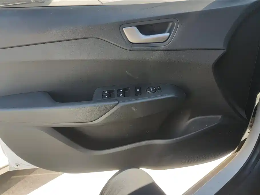 Verna 1.4 L Manual Cool GLS