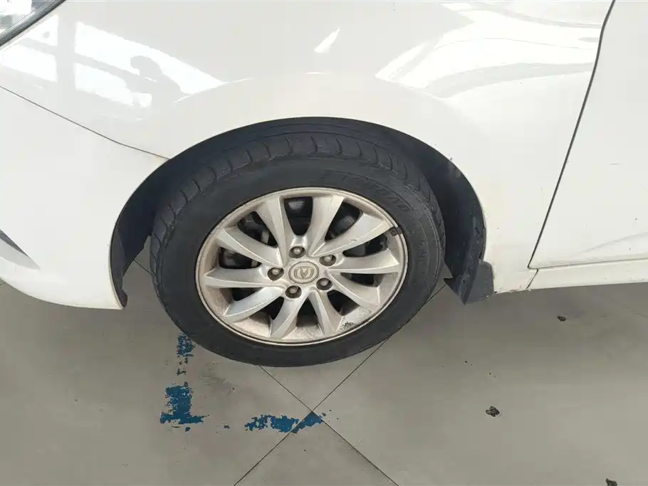Yuexiang V7 1.6 L Manual Pleasure CN-IV