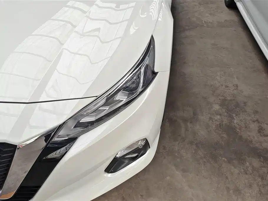 Teana 2.0 L XL Comfort