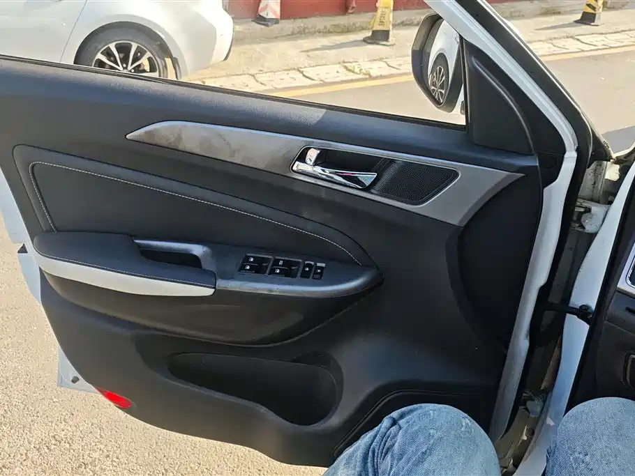 Changan CS35 1.6 L Manual Luxury