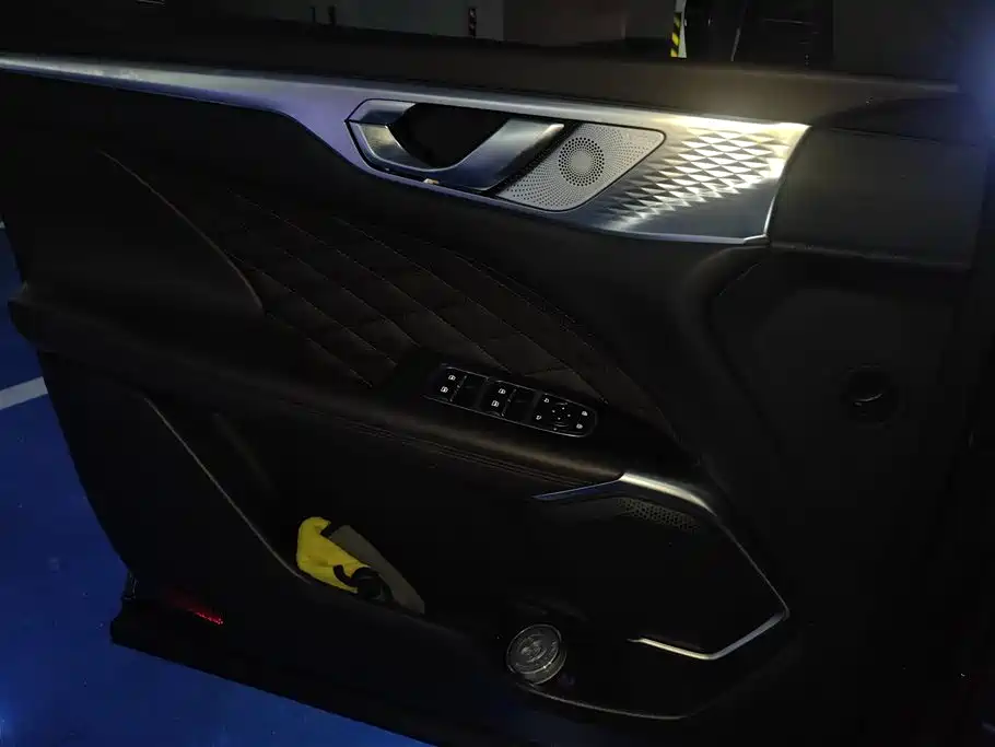 WEY Mocha 2.0 T 2 WD Pure
