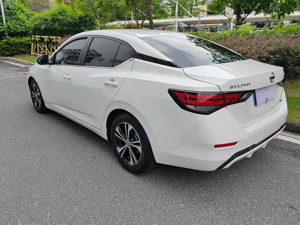 Sylphy 1.6 L XL CVT Joy