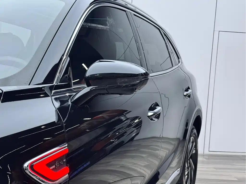 Hongqi HS5 Facelift 2.0 T Connected Flagship Enjoyment
