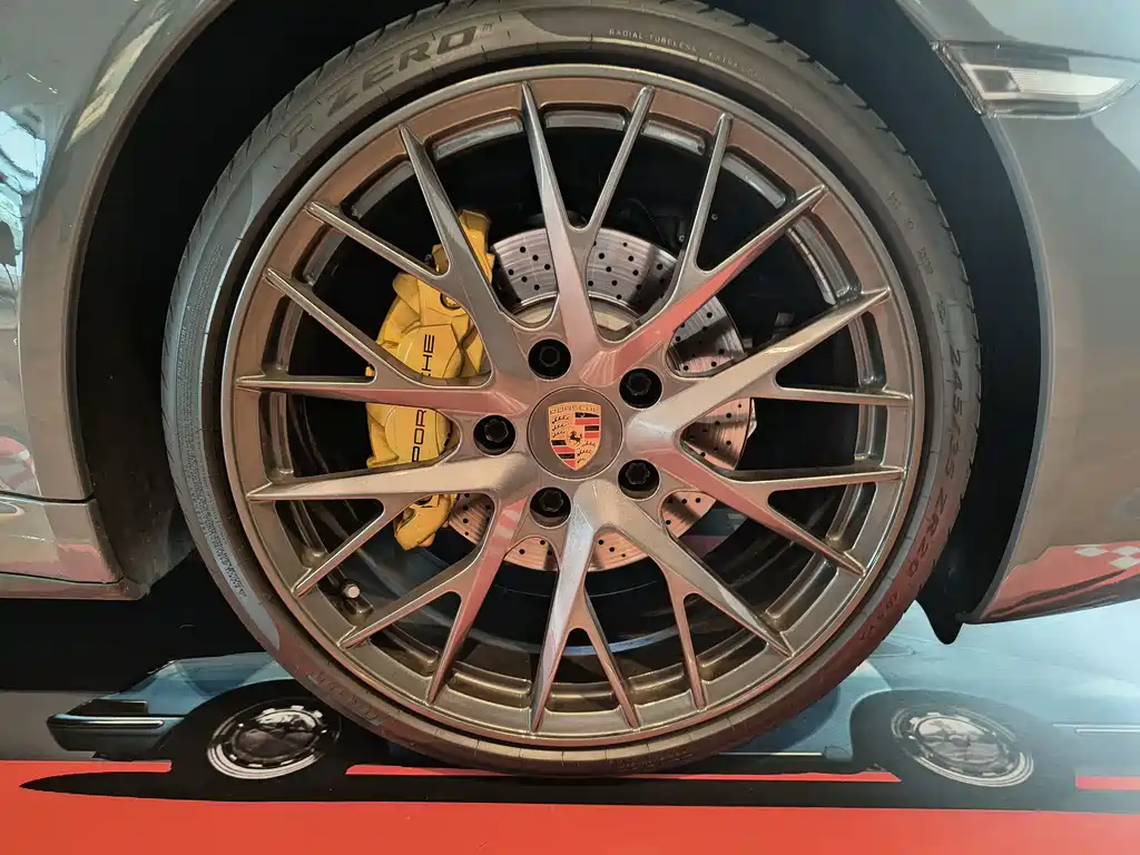 Porsche 911 Targa 4 3.0 T