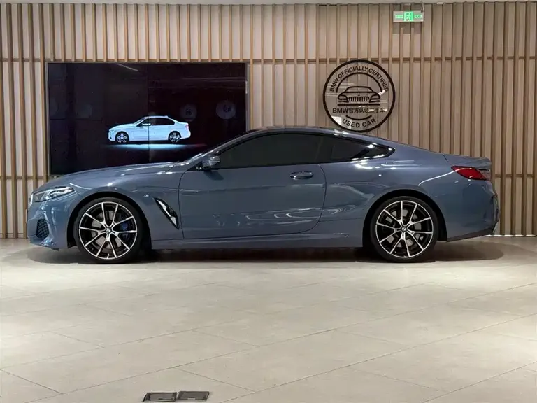 BMW 8 Series 840 i 2-door Coupe M Sport Package