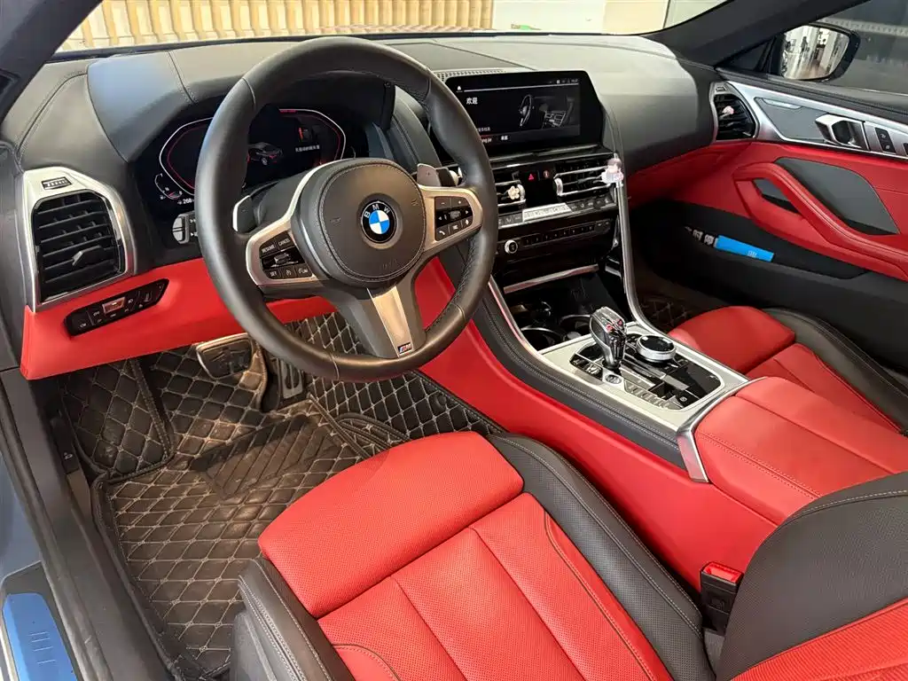 BMW 8 Series 840 i 2-door Coupe M Sport Package