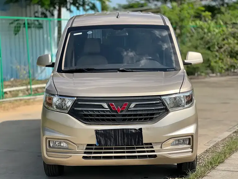 Wuling Hongguang V 1.5 L Power Enjoyment Hydraulic Assist LAR
