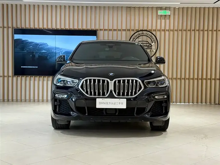 BMW X6 xDrive40 i Premium M Sport Package