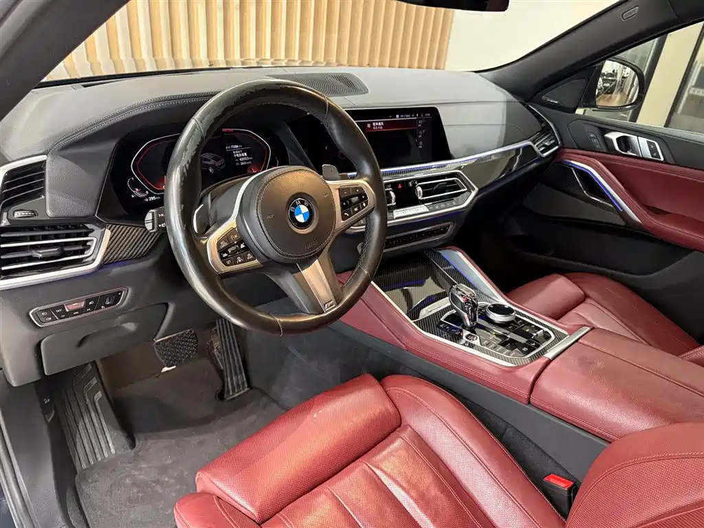 BMW X6 xDrive40 i Premium M Sport Package