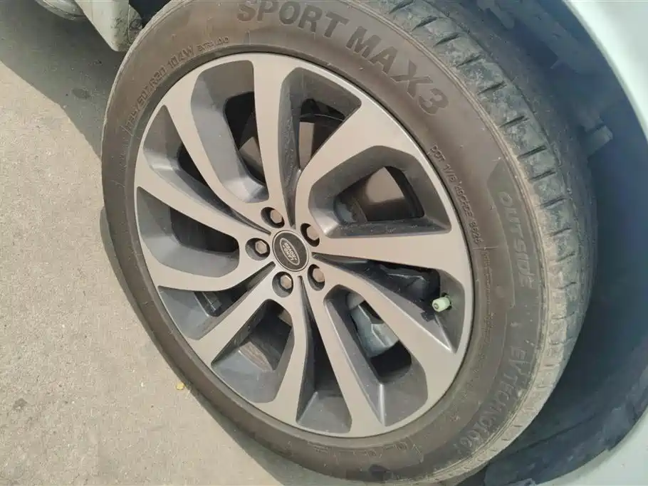 Discovery Sport NEV P300 e Performance Tech