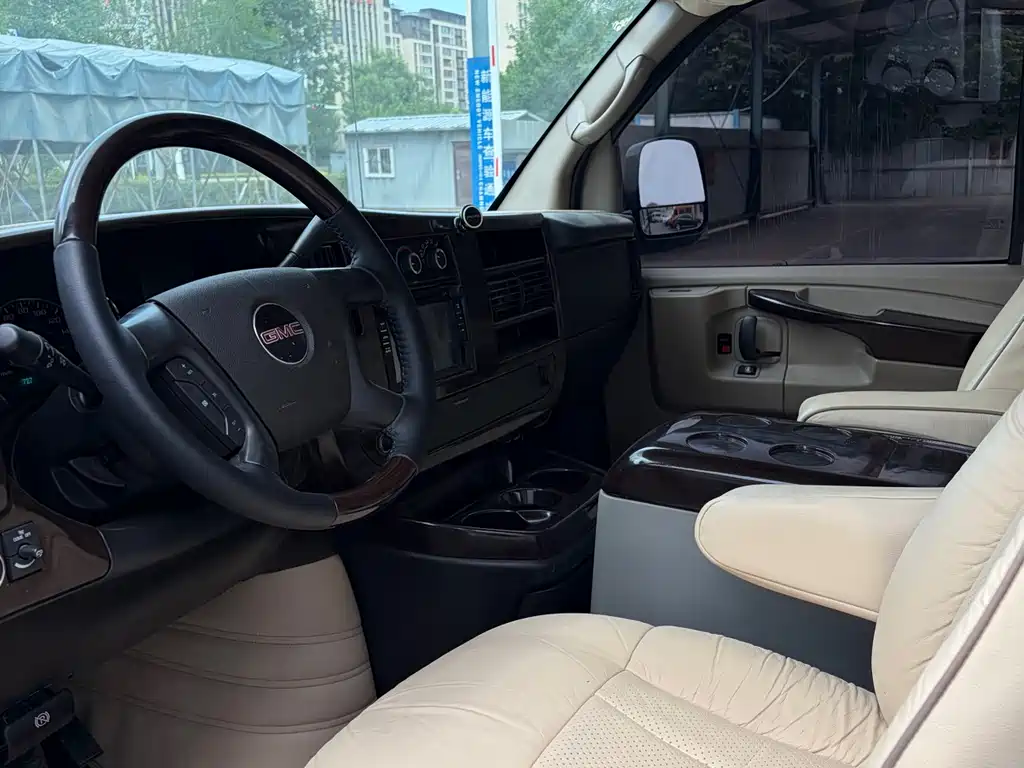 SAVANA SAVANA 2013款 5.3 L 领袖版