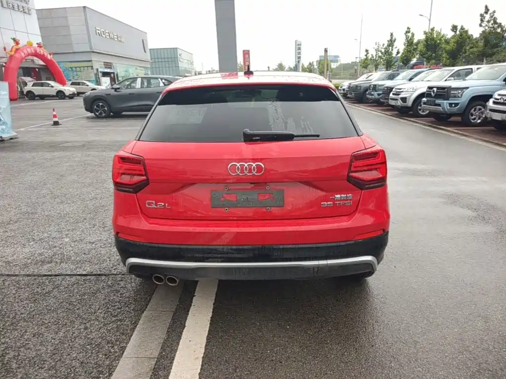 Audi Q2 L 35 TFSI Fashion Dynamic