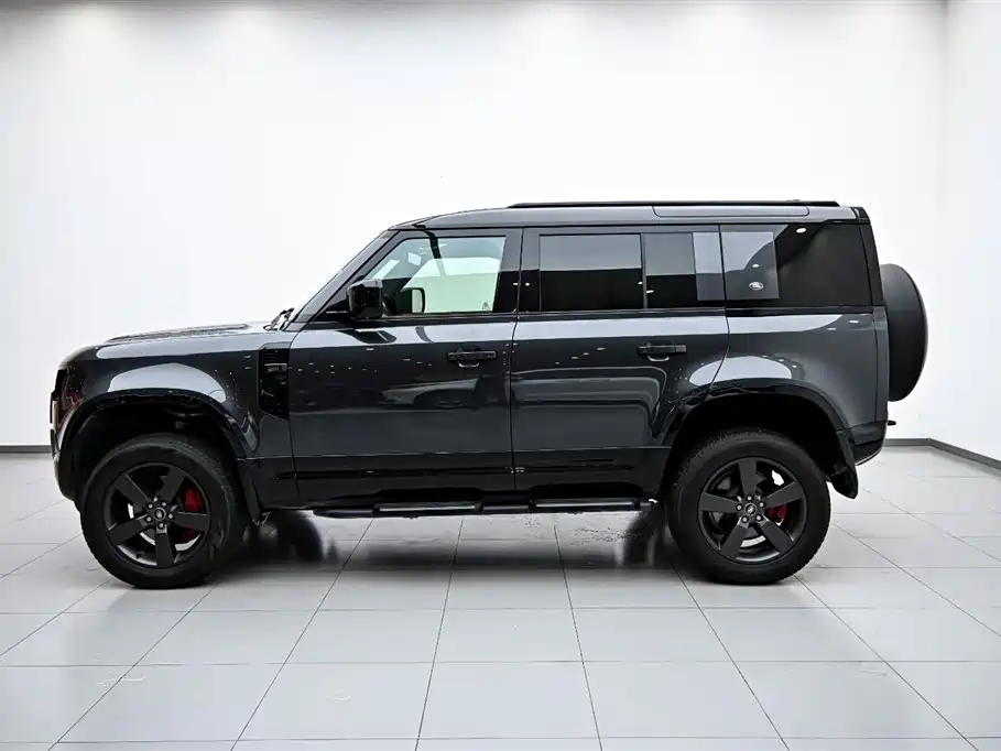 Land Rover Defender 110 3.0 T P400 X-DYNAMIC HSE