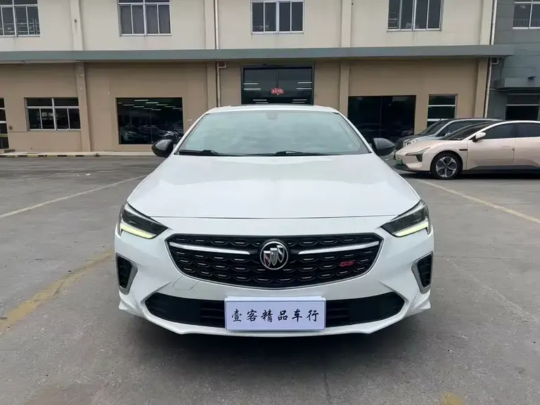Buick Regal GS 28 T Elite