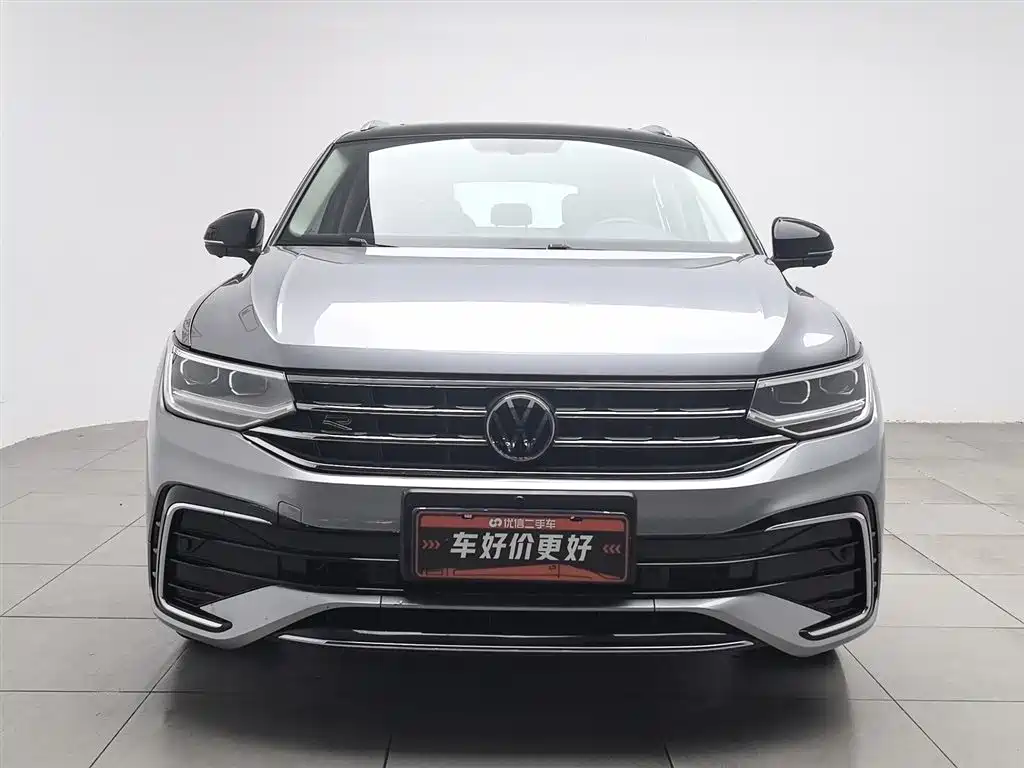 Tiguan X 330 TSI 2 WD Flagship