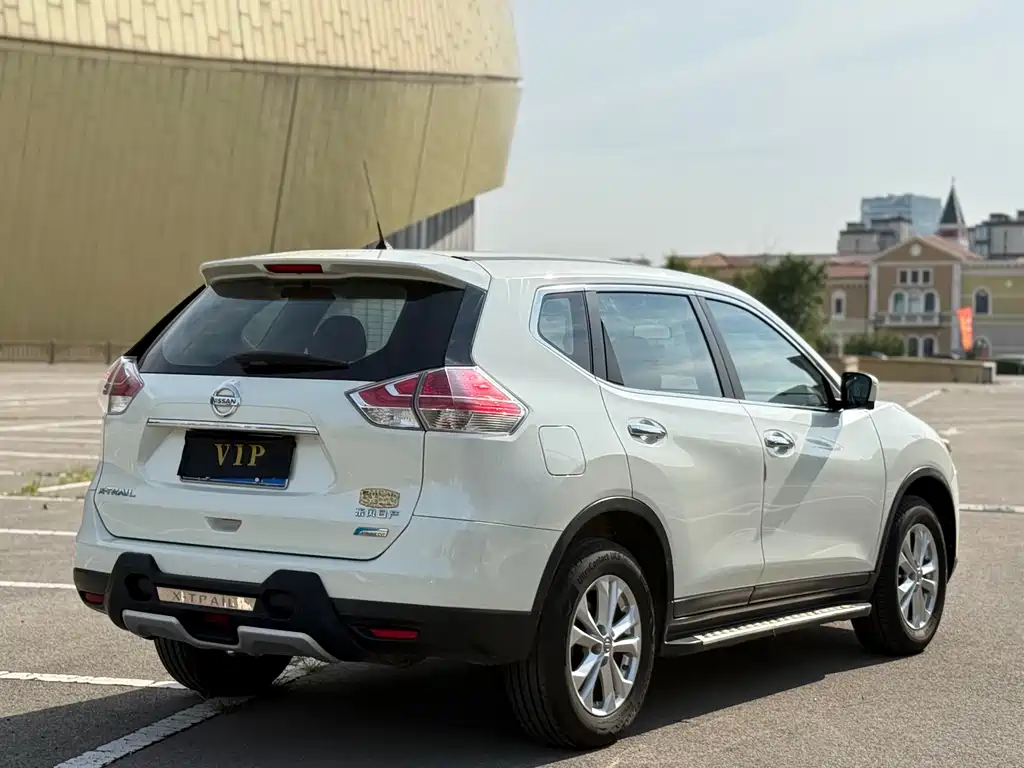 X-Trail 2.0 L CVT Comfort 2 WD
