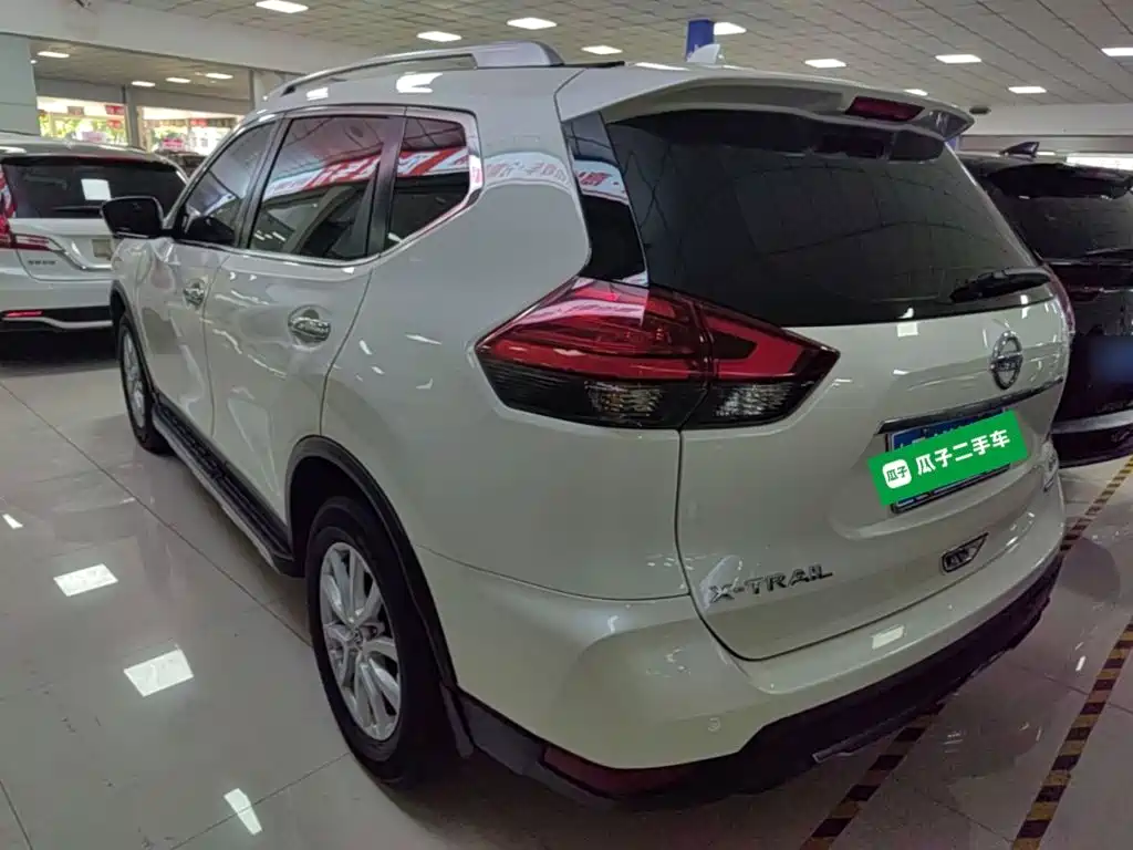 X-Trail 2.0 L CVT Connected Comfort 2 WD