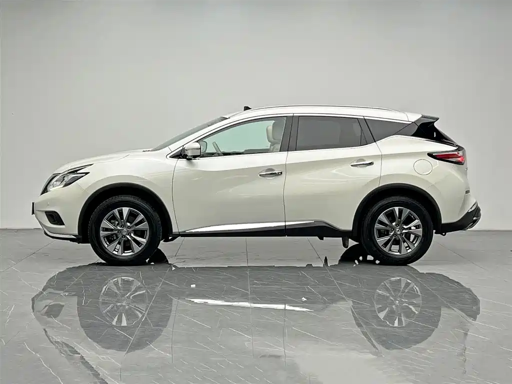Murano 2.5 L XL 2 WD Connected Luxury CN-V