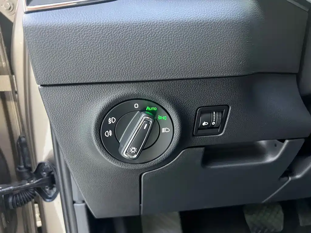 Karoq TSI280 Premium