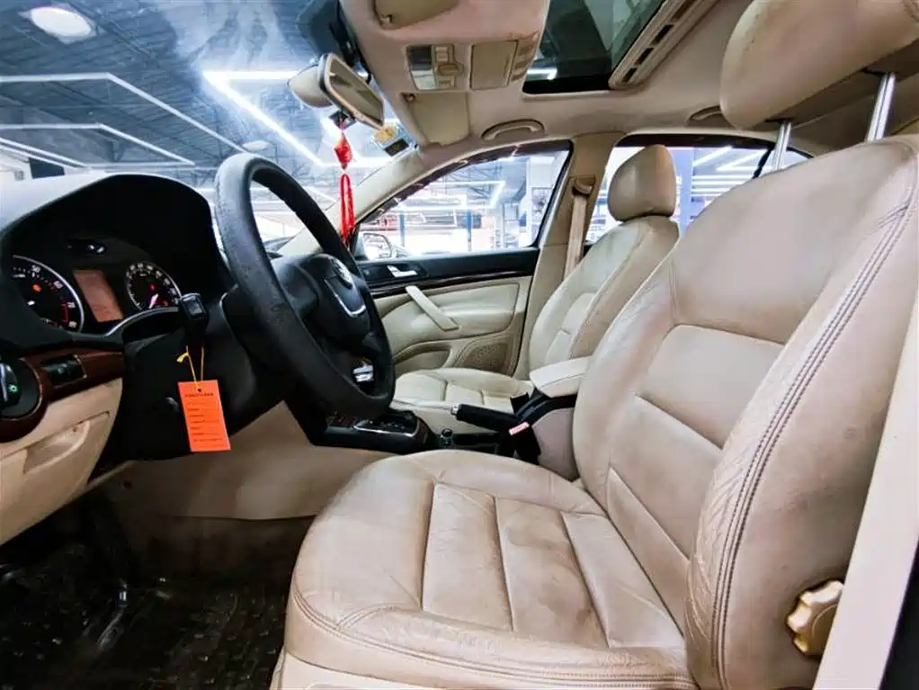 Octavia 明锐 2010款 1.4 TSI DSG逸俊版