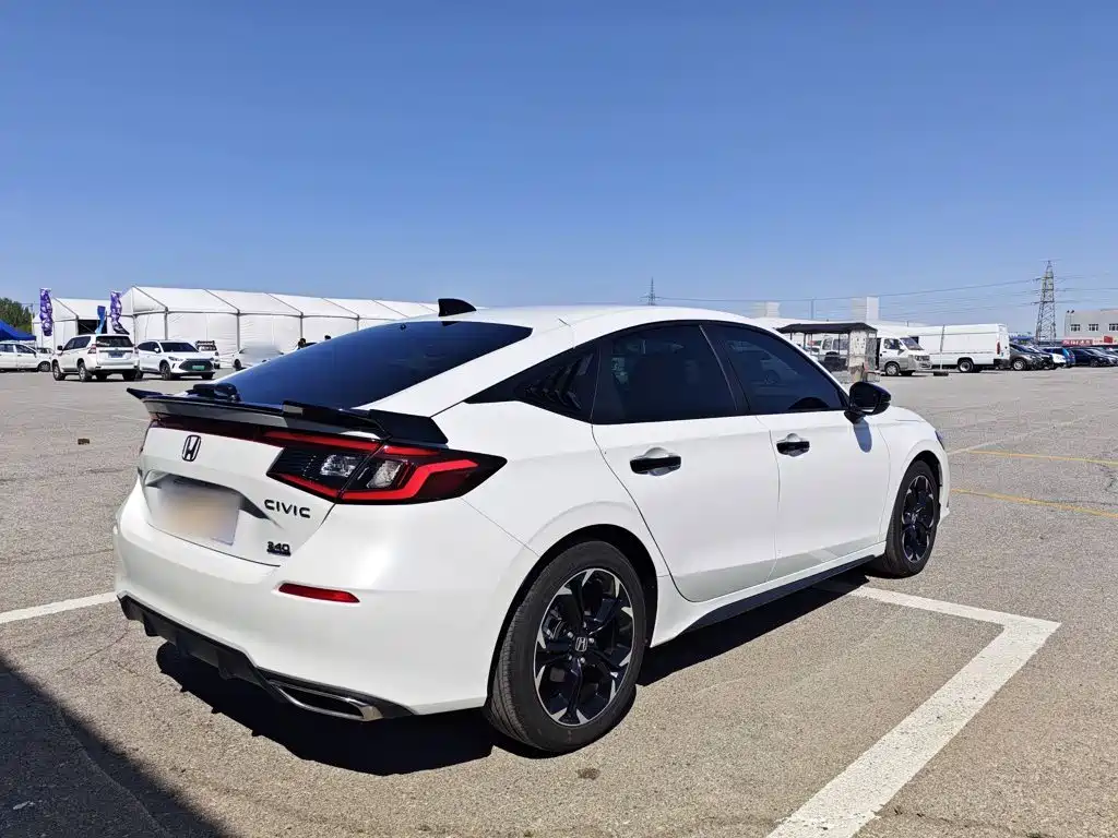 Civic HATCHBACK 240 TURBO CVT Extreme Sharp