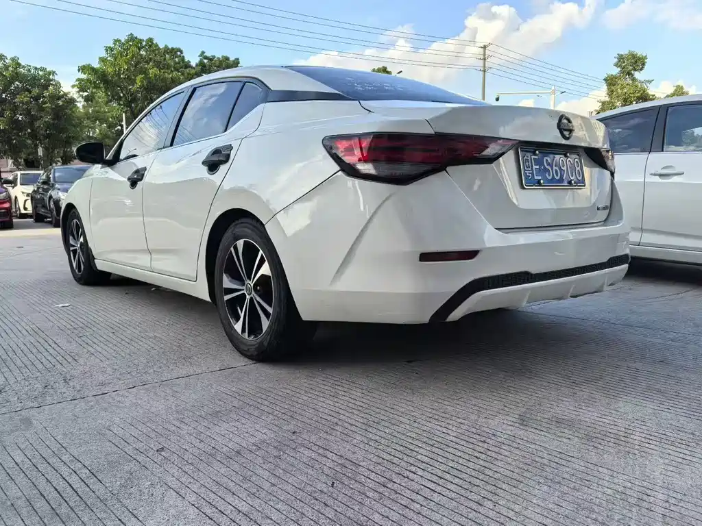 Sylphy 1.6 L XL CVT Joy