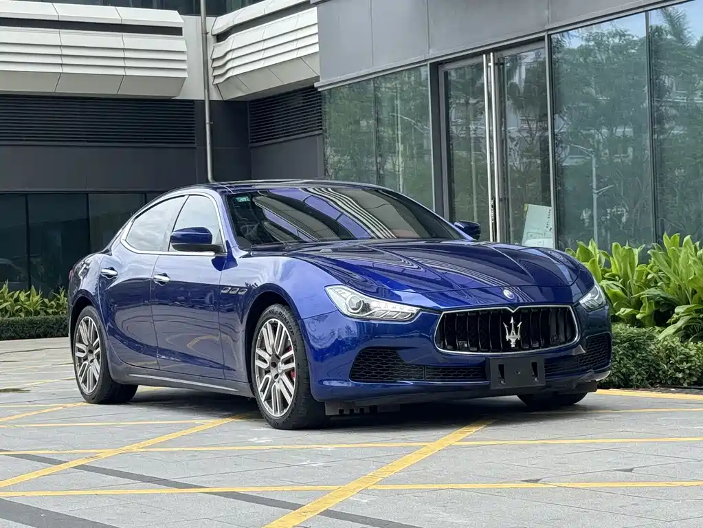 Ghibli 3.0 T Standard