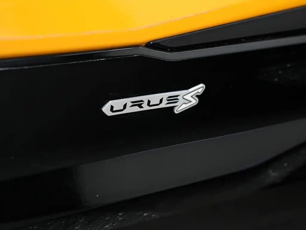 Urus 4.0 T V8 S