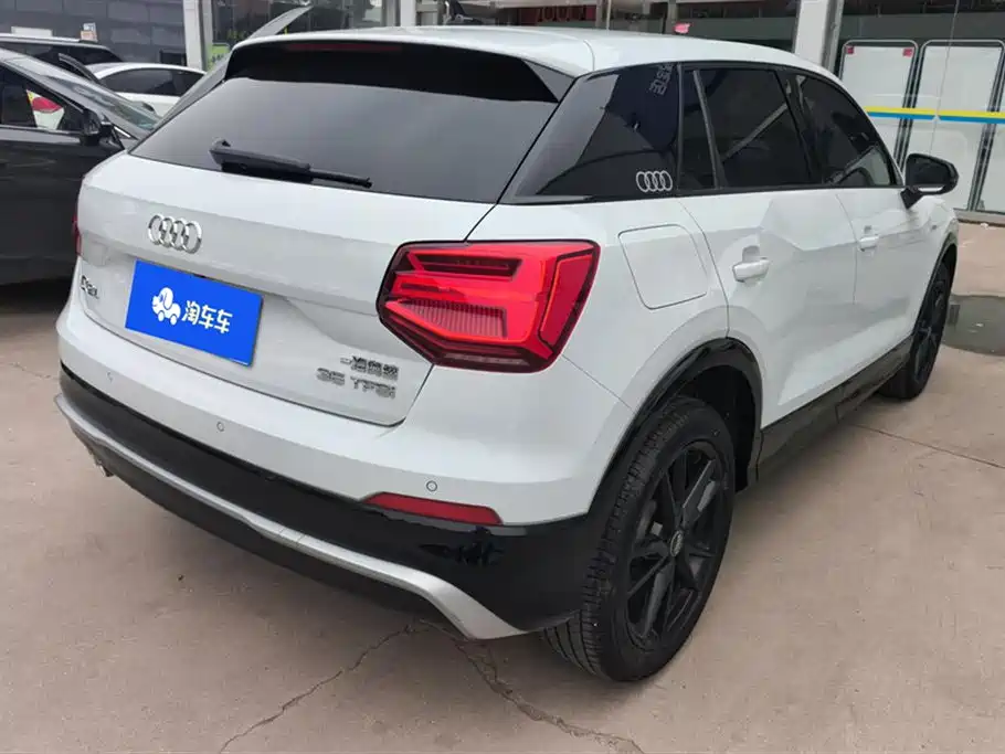 Audi Q2 L 35 TFSI Fashion Dynamic CN-VI
