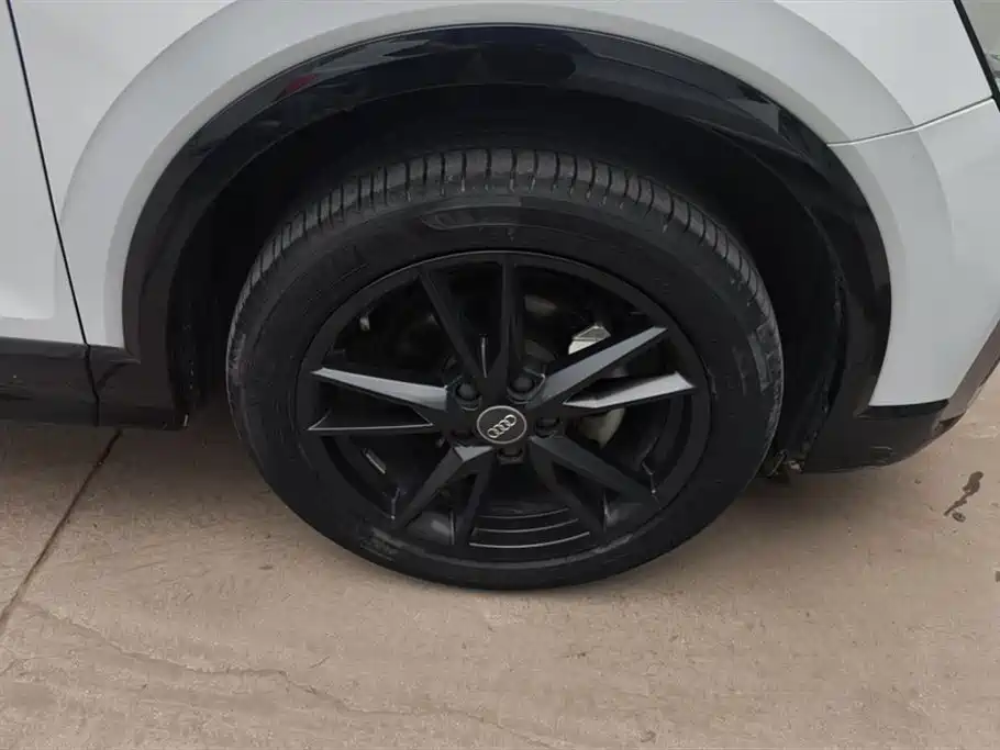 Audi Q2 L 35 TFSI Fashion Dynamic CN-VI