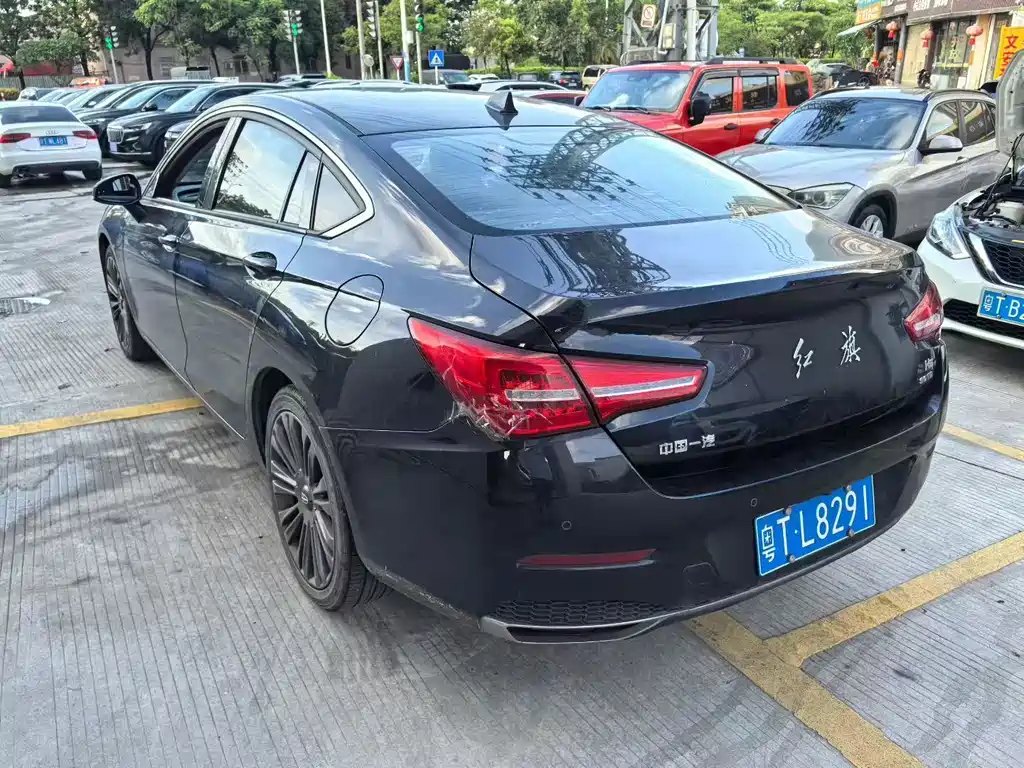 Hongqi H5 1.5 T DCT Flagship Charm