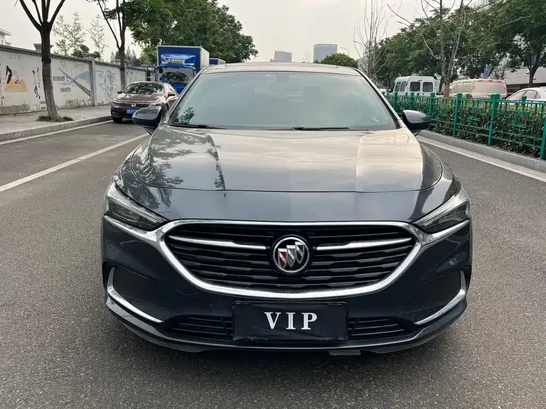 Buick LaCrosse 28 T Luxury