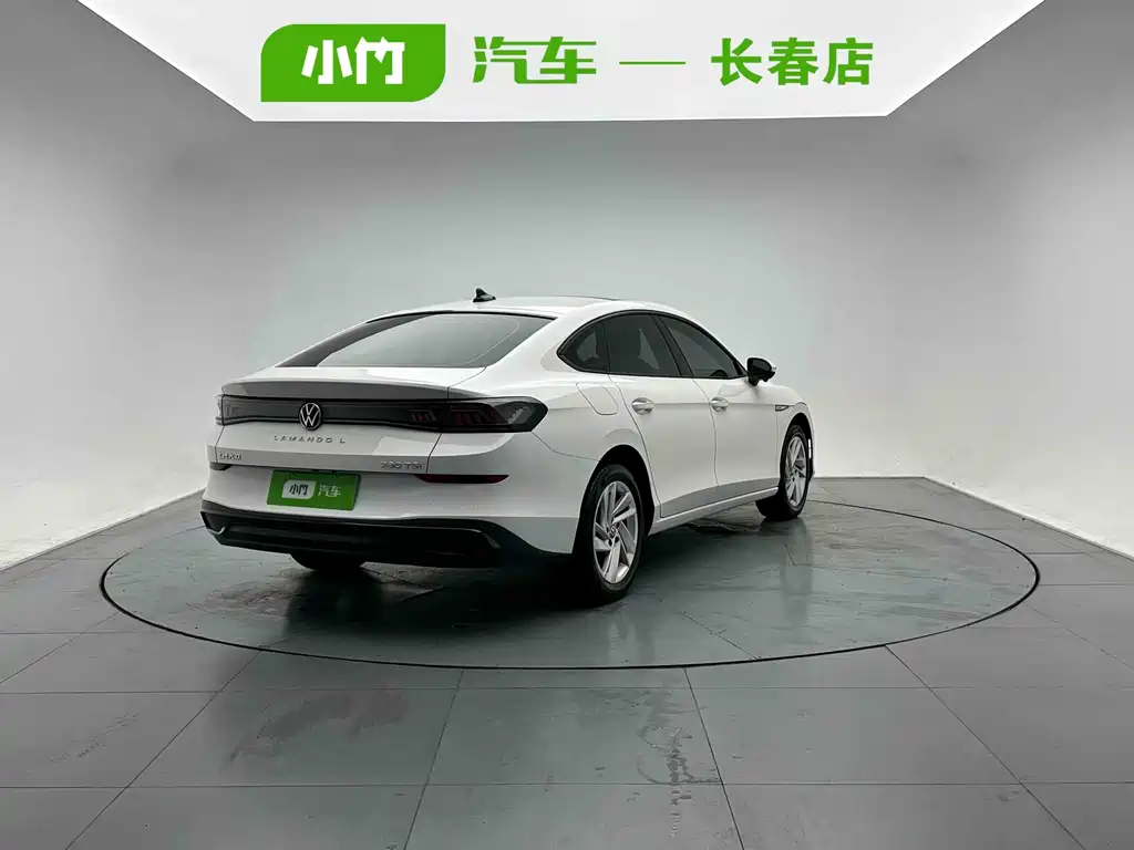 Lamando Lamando L 280 TSI DSG Dazzle Hot