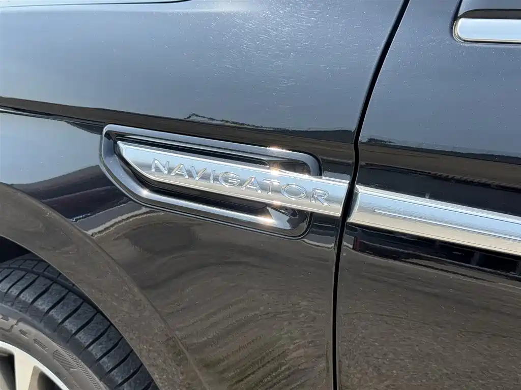 Navigator 3.5 T Honor Shine CN-VI