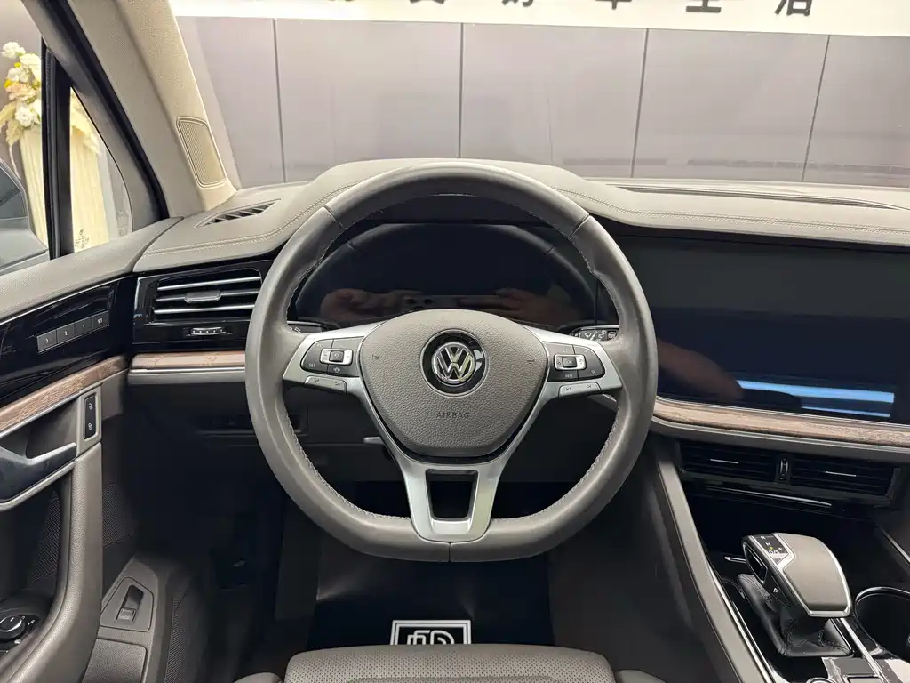 Touareg 3.0 TSI Sharp Edge CN-VI