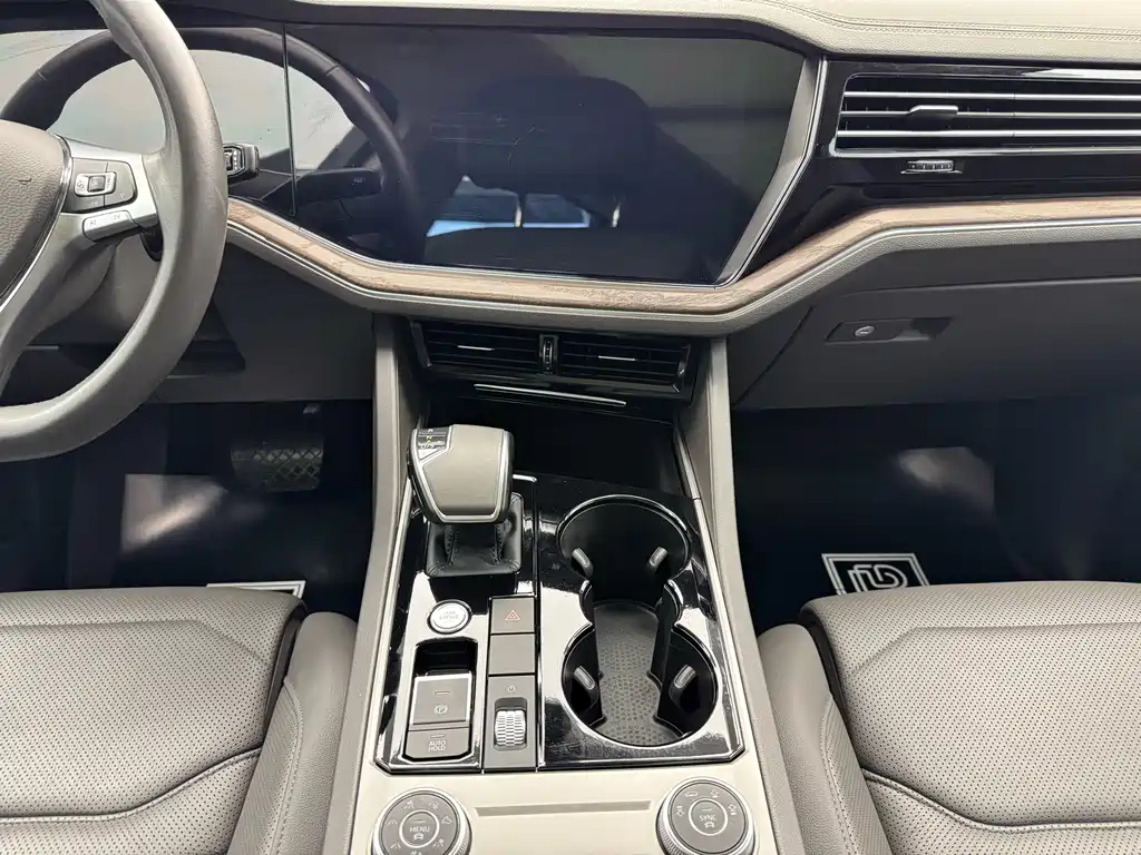 Touareg 3.0 TSI Sharp Edge CN-VI