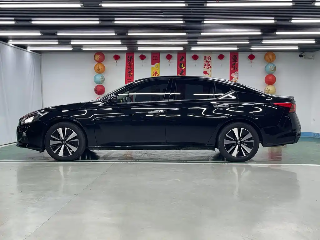 Teana 2.0 L XL Comfort