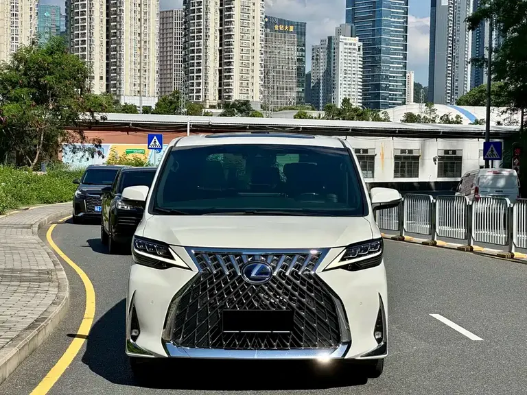 Lexus LM 300 h 7-seat Elegant