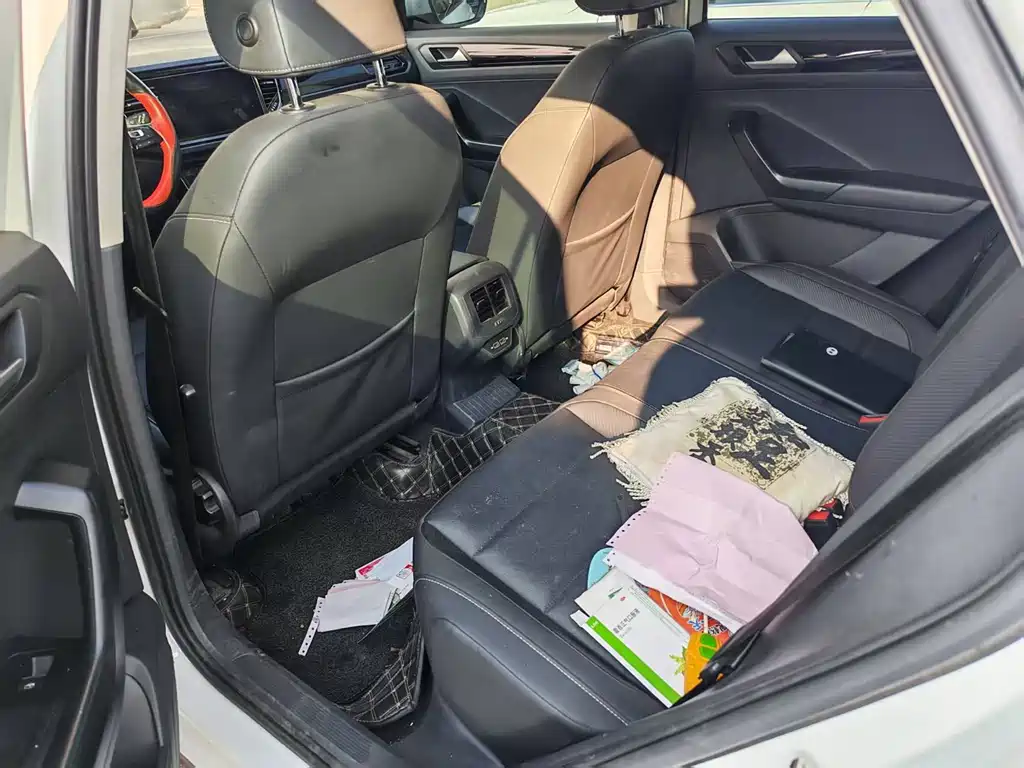 T-ROC 280 TSI DSG 2 WD Comfort Enjoyment Connected