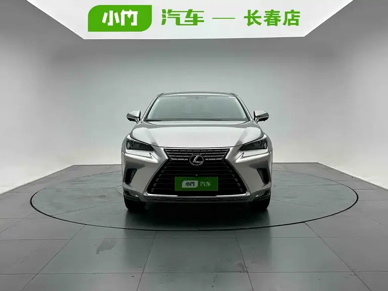 Lexus NX 200 FWD Sharp Travel CN-V