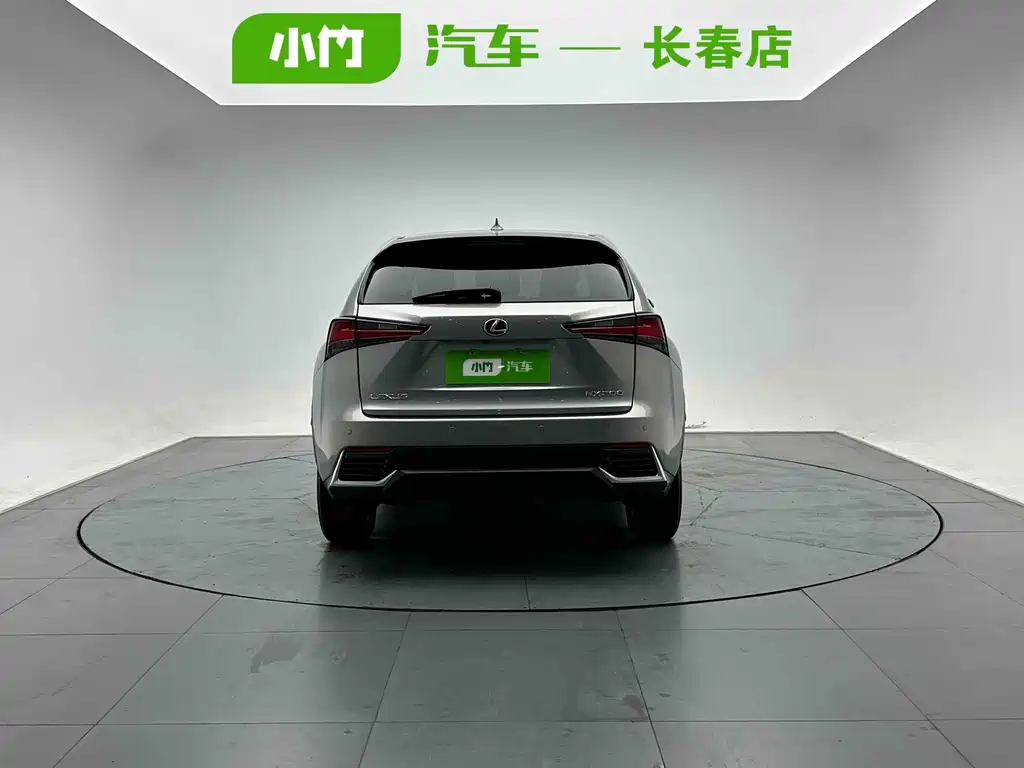 Lexus NX 200 FWD Sharp Travel CN-V