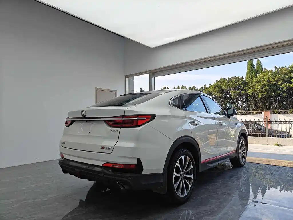 Changan CS85 Coupe 1.5 T DCT Luxury