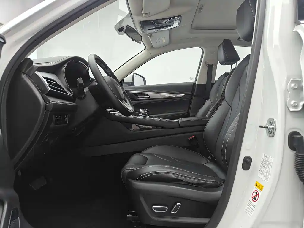 Changan CS85 Coupe 1.5 T DCT Luxury