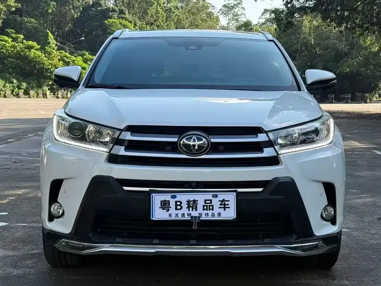 Toyota Highlander 2.0 T 4 WD Luxury 7-seat CN-VI
